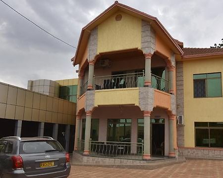 Modern Villa Hotel Kigali Exterior photo